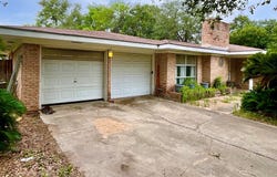 1101 N Inez, Beeville, TX 78102