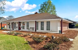 4627 S Lake Dr, Tupelo, MS 38801
