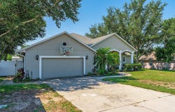 10932 WILLIAMS AVENUE, HOWEY IN THE HILLS, FL 34737