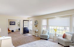 251 Parkridge Dr, MASON CITY, IA 50401
