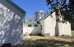 10625 N.5 Road, Gladstone, MI 49837