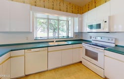2 Patty Drive, Wrightstown, NJ 08562