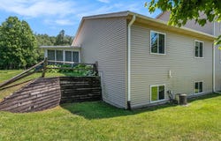 1077 Wedgewood Drive, Plainwell, MI 49080