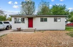 207 N 4th W, Mountain Home, ID 83647