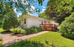 303 S 6th Street, Henderson, MN 56044
