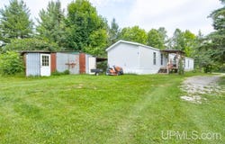 W5189 County Road 366, Daggett, MI 49821