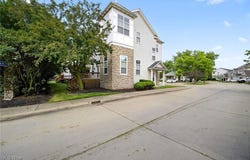 17639 Wildwood Lane, Cleveland, OH 44119