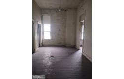 527 MAIN STREET, LYKENS, PA 17048