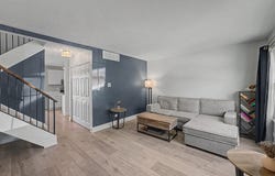 102 Bright Oaks Circle, Cary, IL 60013