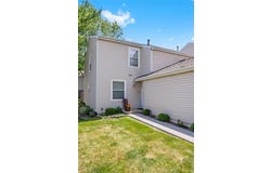 8598 W 108 Place, Overland Park, KS 66210