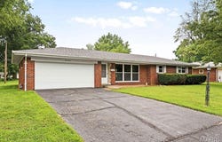 116 Lynnhaven Drive, Belleville, IL 62223