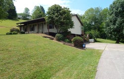 83 McHenry Lane, Smithville, WV 26178