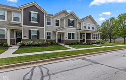 7265 Governors Row, Avon, IN 46123