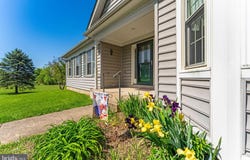 35130 PAXSON Road, ROUND HILL, VA 20141