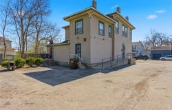 933 8th Avenue, Middletown, OH 45044