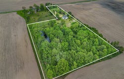 2278 W Wagner Road, Buchanan, MI 49107