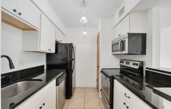 904 University Oaks Boulevard, College Station, TX 77840