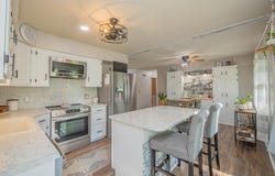 101 Lakeview Dr, Glasgow, MO 65254