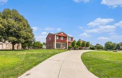 24890 Arden Park Drive, Farmington Hills, MI 48336