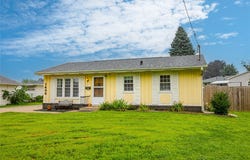 1408 N 8th Avenue Place E, Newton, IA 50208