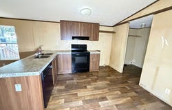 3500 MCKINNEY ROAD TRLR 162, BAYTOWN, TX 77521