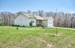 247 Georgee Rd, Jamestown, TN 38556