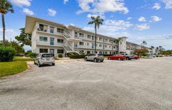 8080 112TH STREET, SEMINOLE, FL 33772