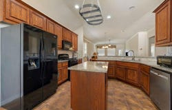 2716 Granite Hill Dr, Leander, TX 78641