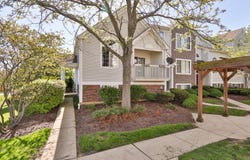 2232 Dawson Lane, Algonquin, IL 60102