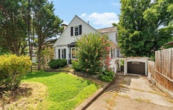 887 Poplar Road, Charleston, WV 25302