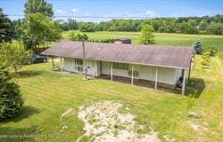 2243 Hubbard Road, Charlotte, MI 48813