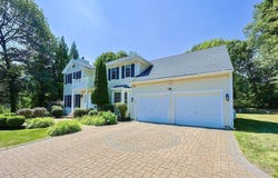 8 Pilgrim Road, Ashland, MA 01721