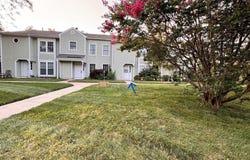 4 POND VIEW DRIVE, PLAINSBORO, NJ 08536
