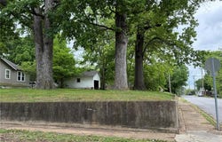 645 N 9th Street, Poplar Bluff, MO 63901