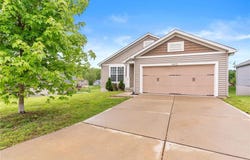 5473 Misty Crossing Court, Florissant, MO 63034
