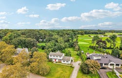 5 Edwin Lane, Huntington, NY 11743