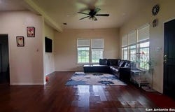 1121 N Oak, Pearsall, TX 78061
