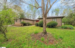 106 Clingmore Court, Simpsonville, SC 29681