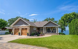 311 Lake Avenue S, Spicer, MN 56288