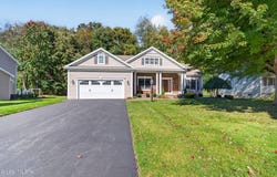 9 Kendra Drive, Clifton Park, NY 12065