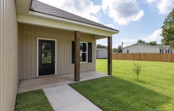 1401 RAVIER LN, LA 70780