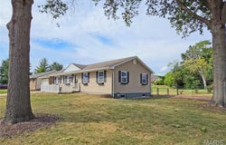 11201 Flori Drive, Green Park, MO 63123