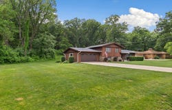 2073 Grand Detour, DIXON, IL 61021