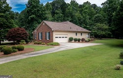 280 Ridgemont Drive, Fayetteville, GA 30215
