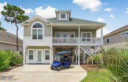 129 NE 15th Street, Oak Island, NC 28465