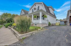 1429 Elizabeth Street, Scranton, PA 18504