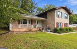4258 Executive Drive, Stone Mountain, GA 30083