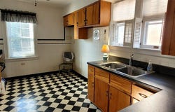 1014 W 25TH Street, Erie, PA 16502