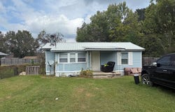 603 E Ave D, Hooks, TX 75561