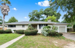 2010 E Yonge St, Pensacola, FL 32503